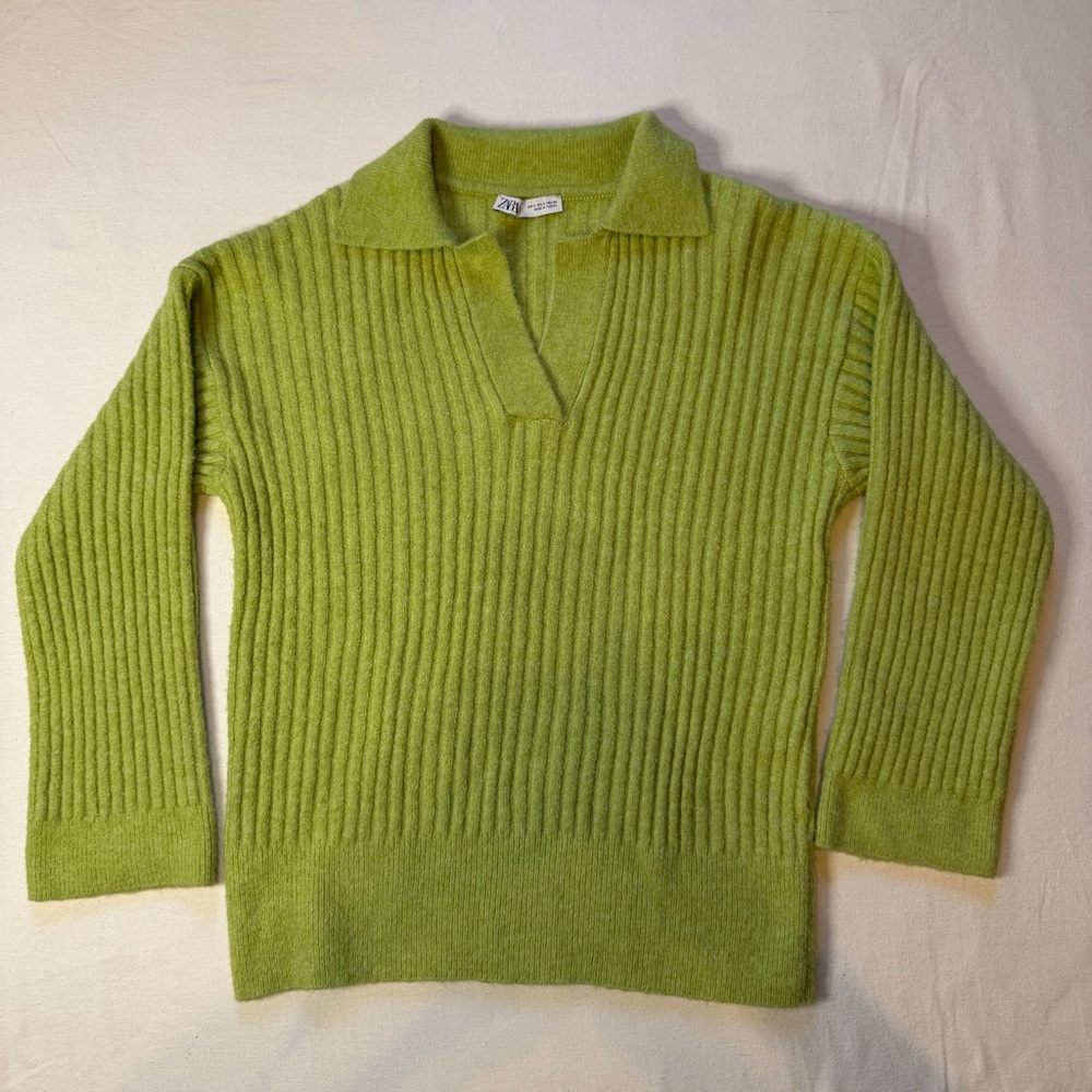 Zara Lime  Green V-Neck Ribbed Sweater with Collar Women's‎ Size Small